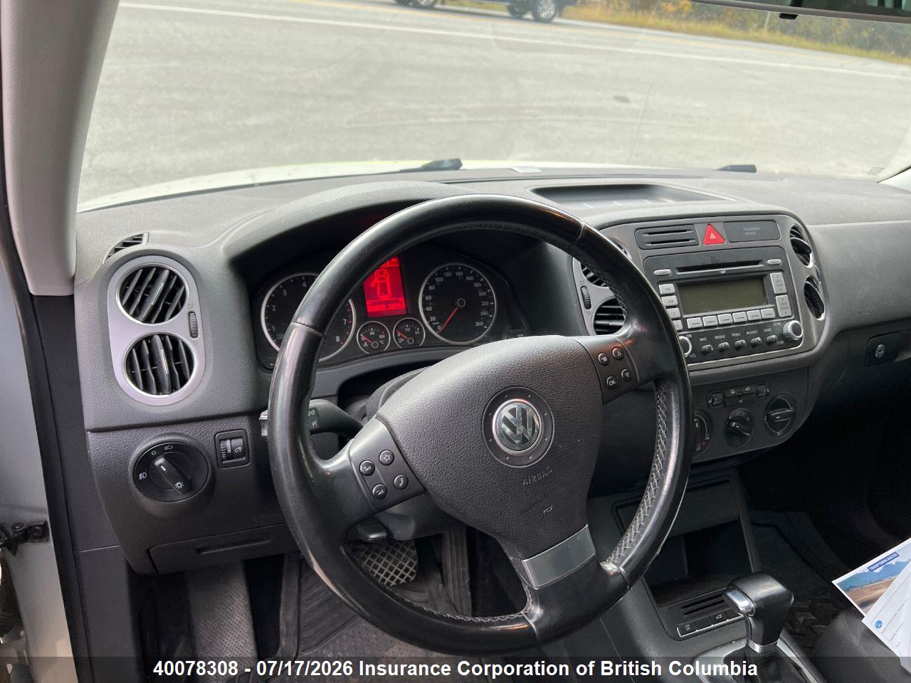 2009 VOLKSWAGEN TIGUAN SE/SEL thumbnail 12
