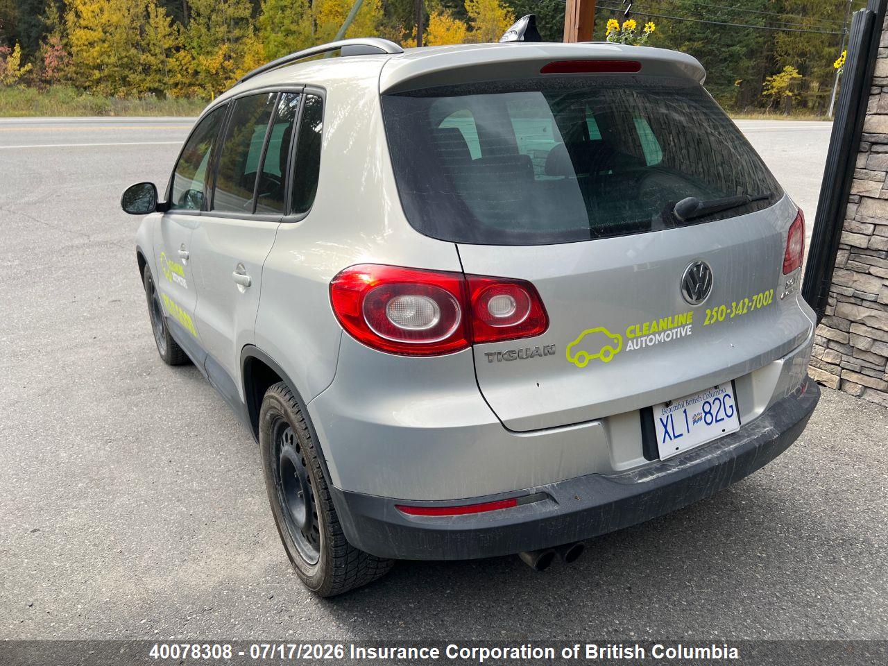2009 VOLKSWAGEN TIGUAN SE/SEL thumbnail 4