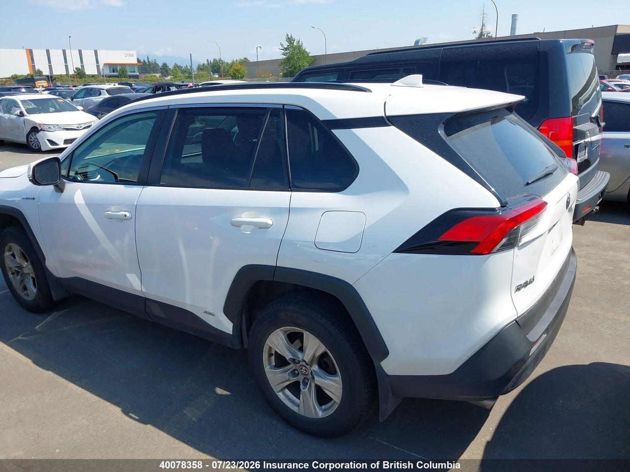 2021 TOYOTA RAV4 thumbnail 4