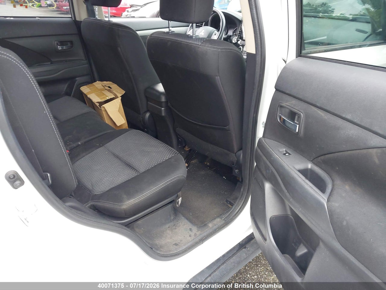 2017 MITSUBISHI OUTLANDER SE/SEL thumbnail 9
