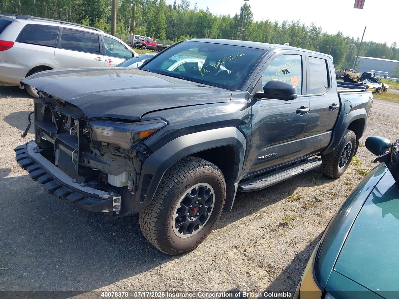 2025 TOYOTA TACOMA DOUBLE CAB/SR5/TRD SPORT/TRD OFF ROAD/LTD thumbnail 3