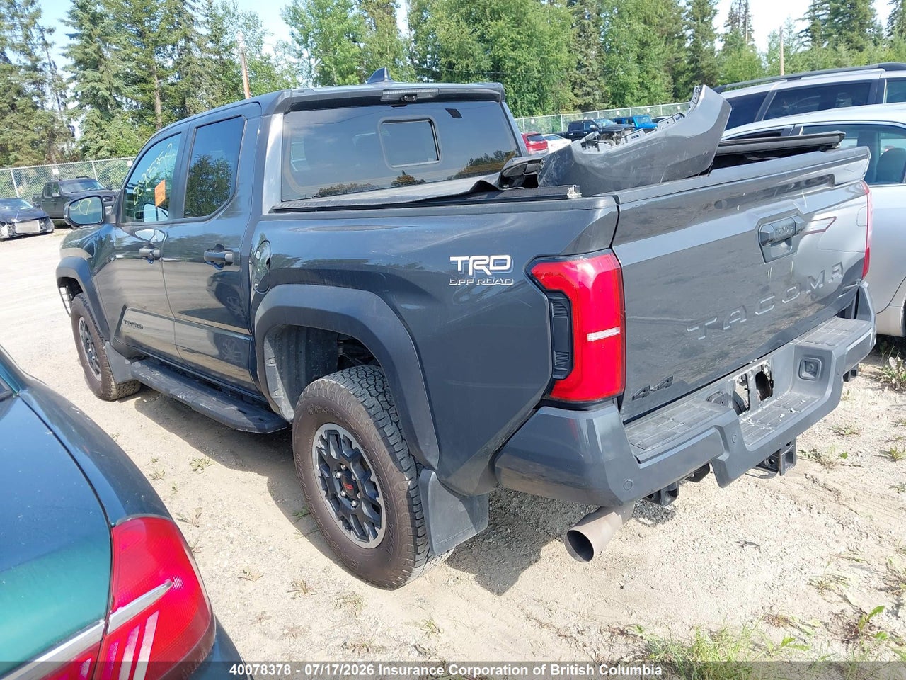 2025 TOYOTA TACOMA DOUBLE CAB/SR5/TRD SPORT/TRD OFF ROAD/LTD thumbnail 4