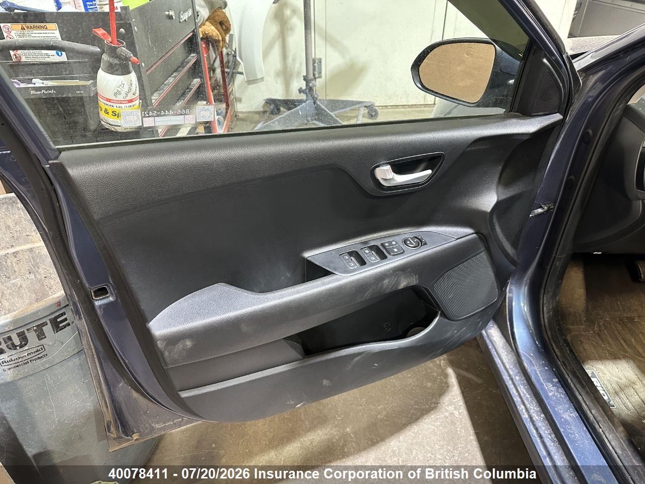 2021 KIA RIO thumbnail 7