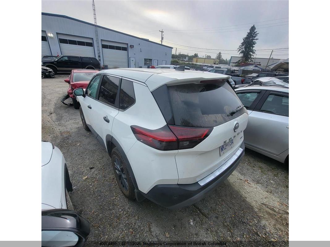 2023 NISSAN ROGUE thumbnail 4