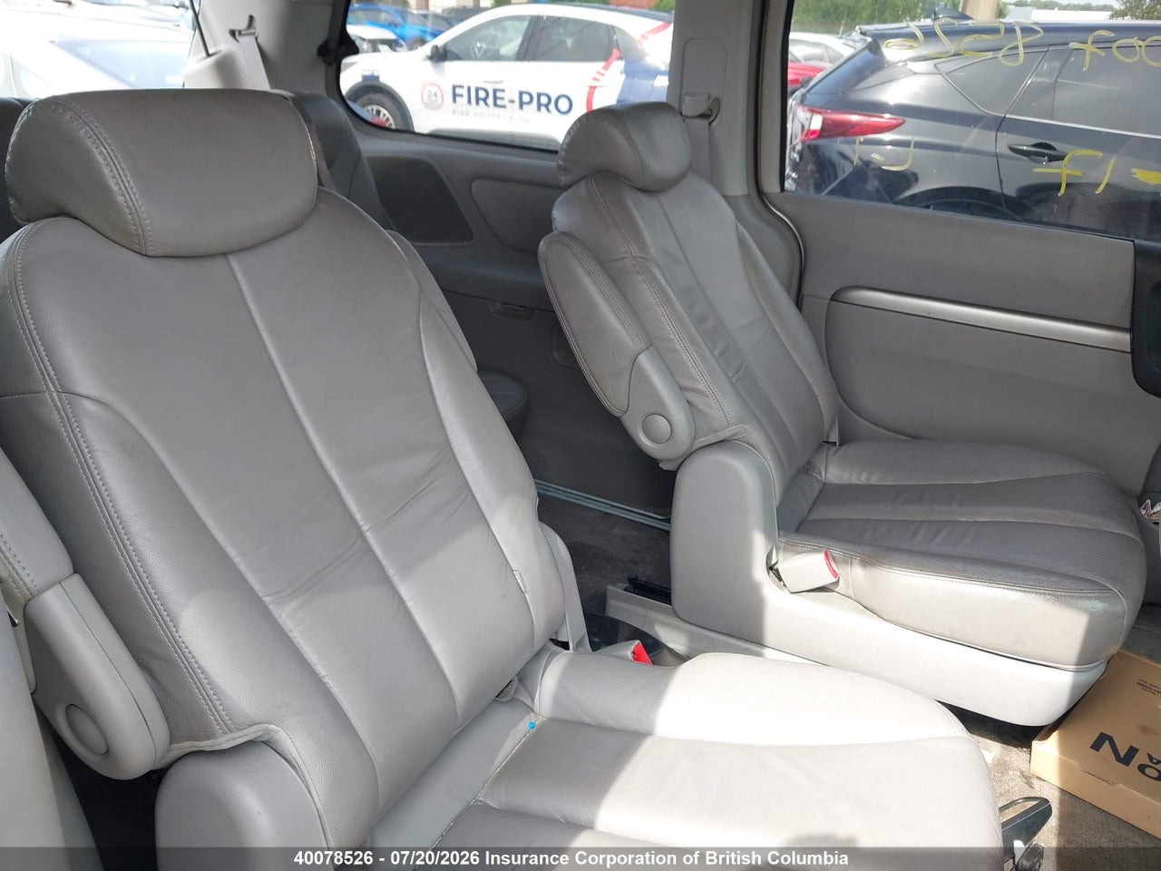 2007 HYUNDAI ENTOURAGE GLS/SE/LIMITED thumbnail 9