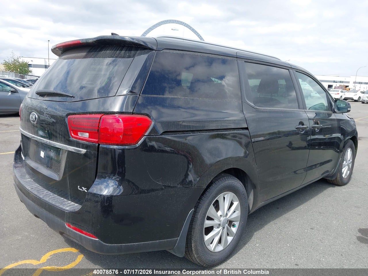 2018 KIA SEDONA LX thumbnail 5