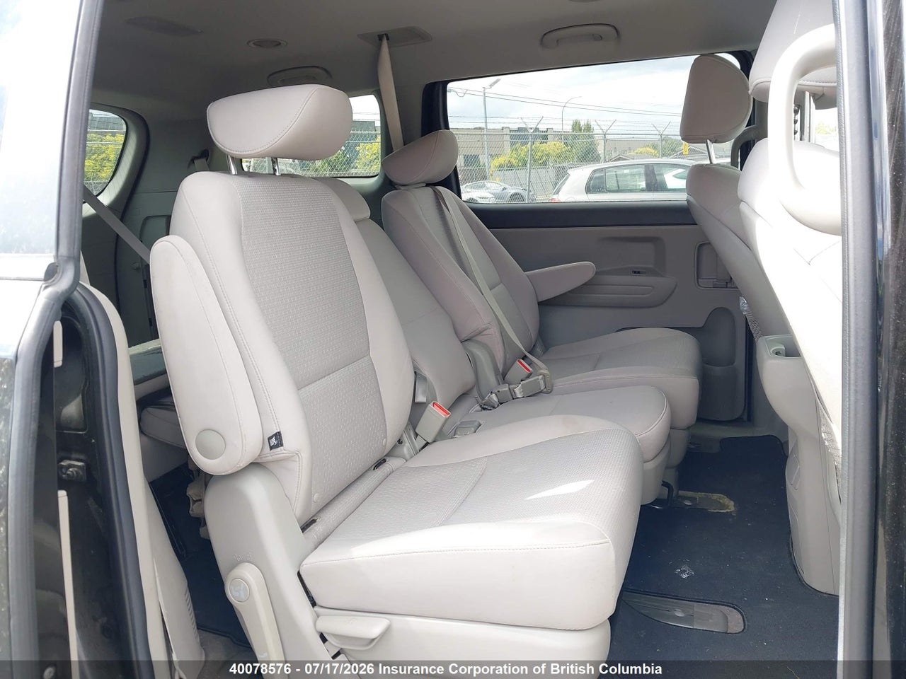2018 KIA SEDONA LX thumbnail 9