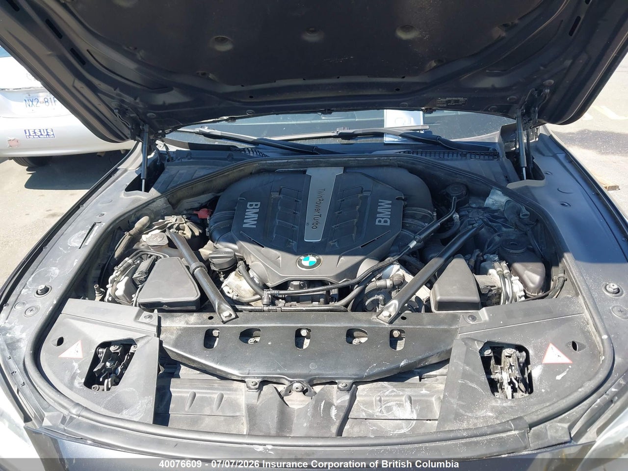 2013 BMW 750 LXI thumbnail 11