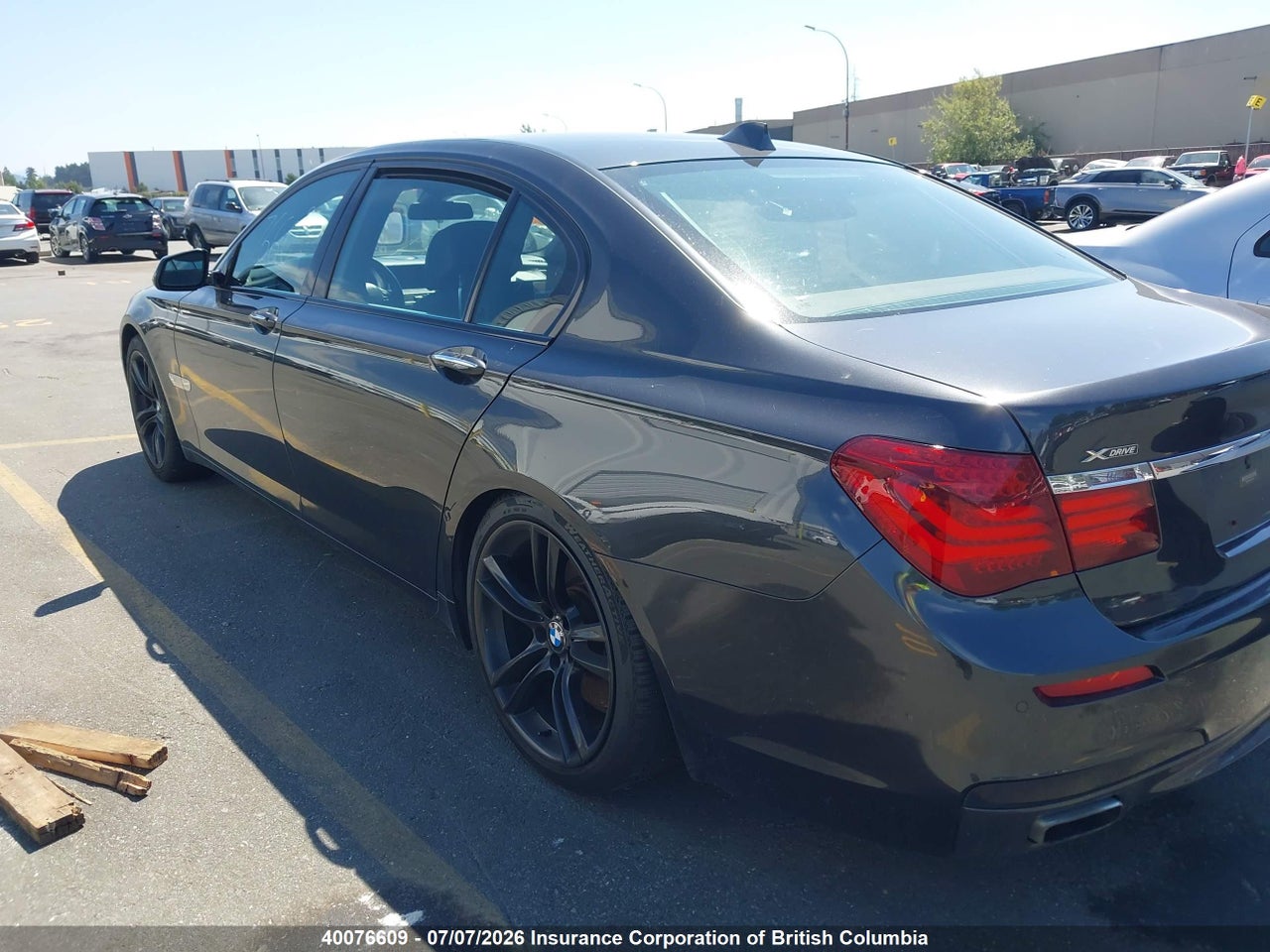 2013 BMW 750 LXI thumbnail 4