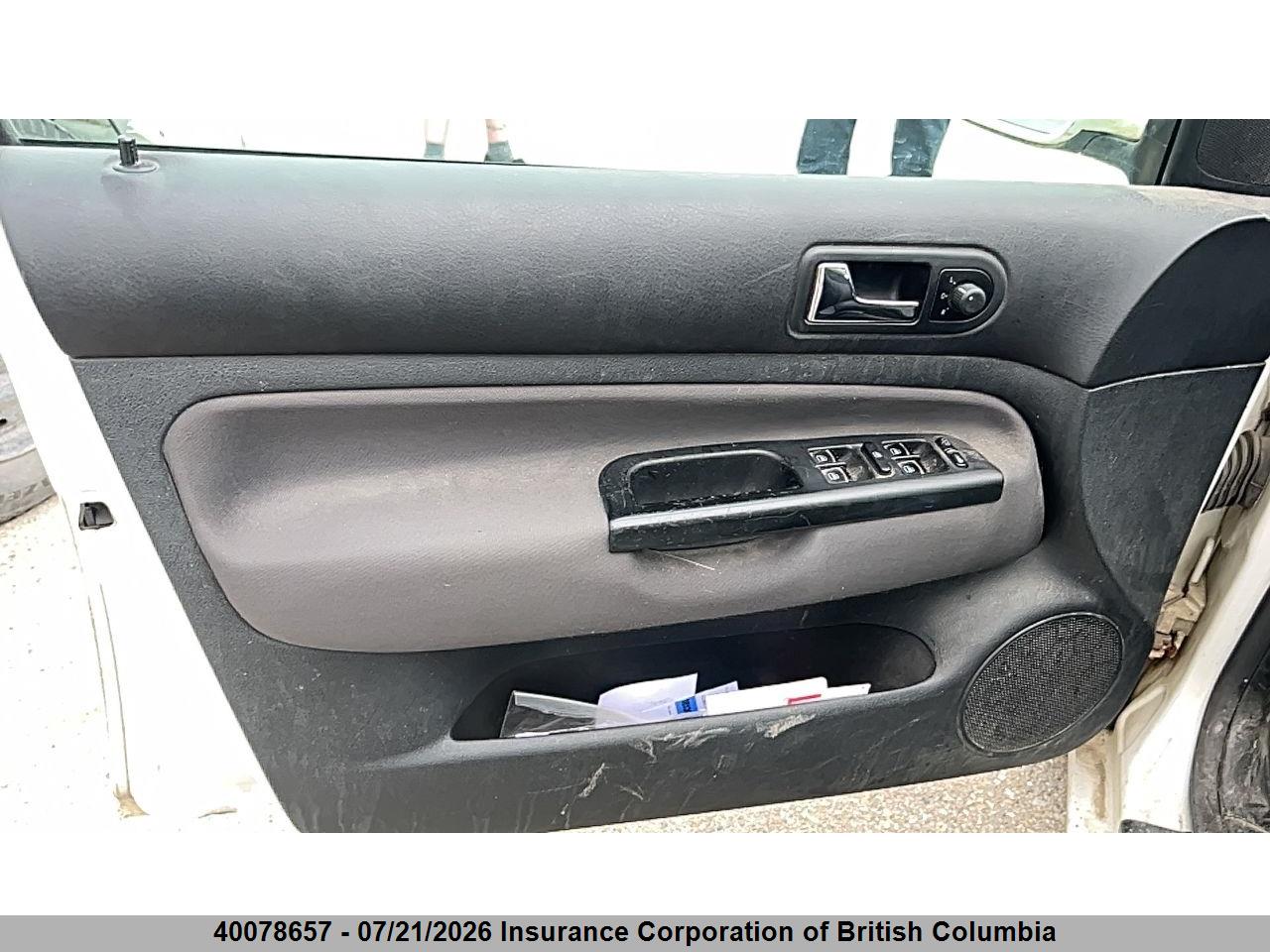 2009 VOLKSWAGEN JETTA thumbnail 6