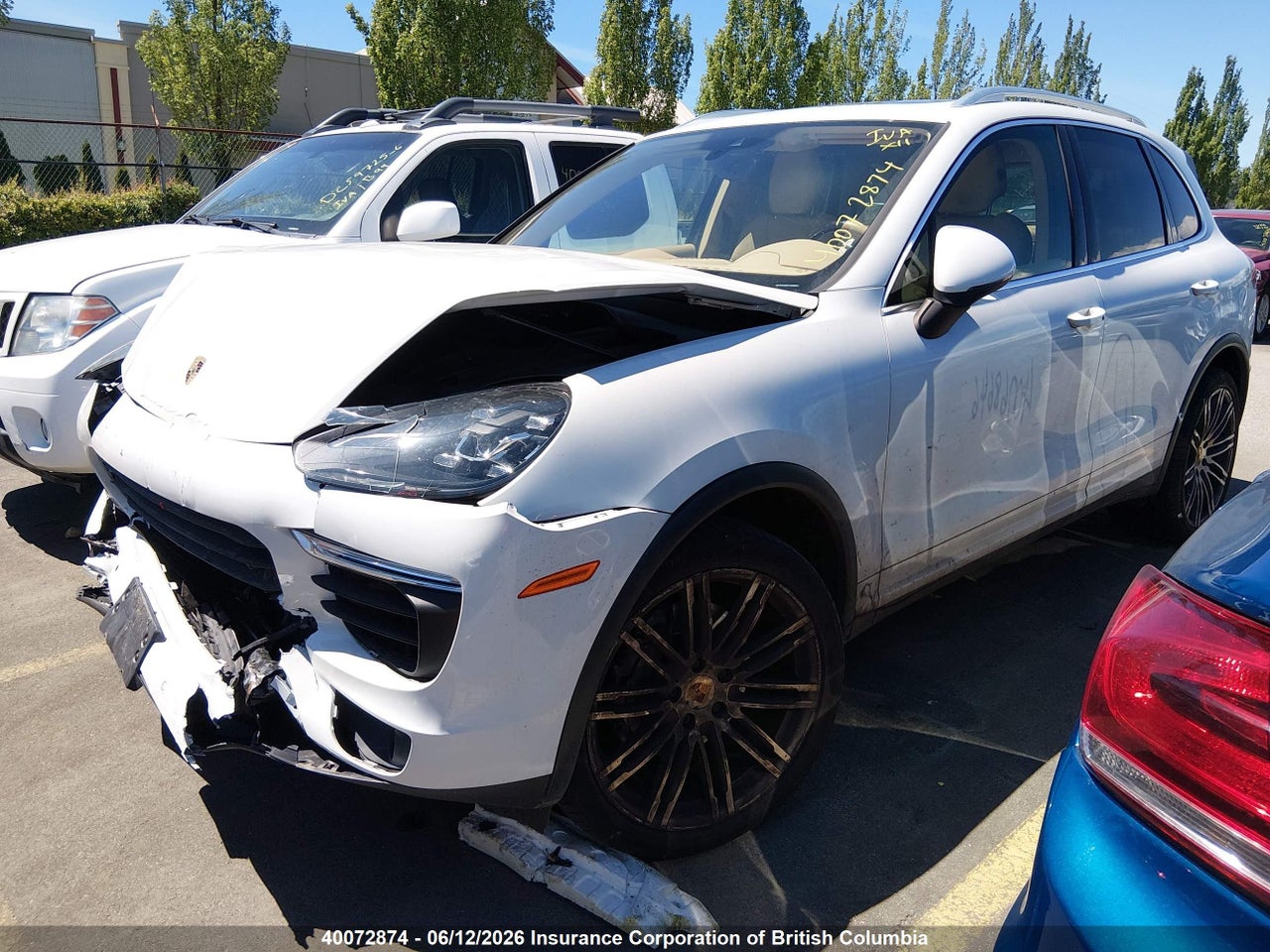 2015 PORSCHE CAYENNE S thumbnail 3