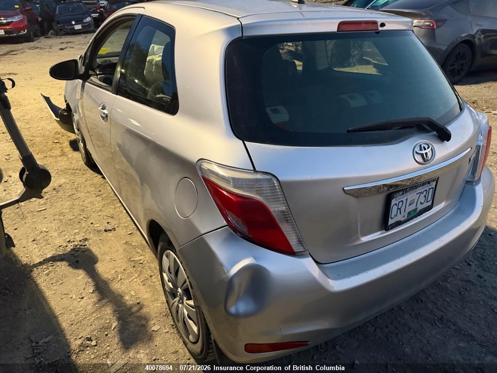 2013 TOYOTA YARIS thumbnail 4