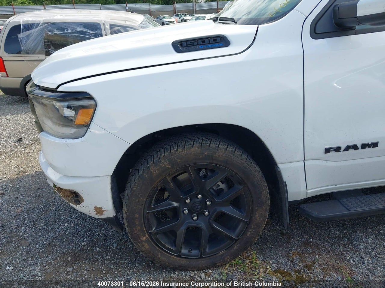 2023 RAM 1500 SPORT thumbnail 3