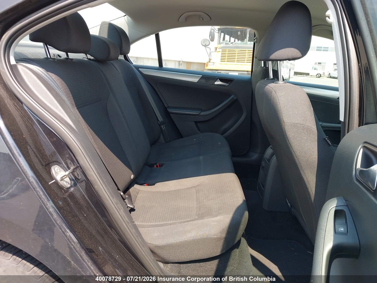2016 VOLKSWAGEN JETTA thumbnail 9