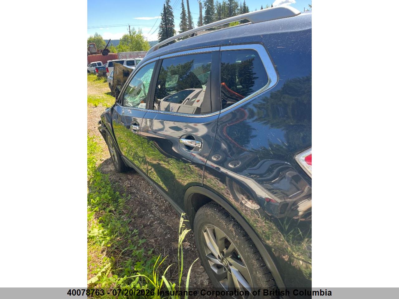 2016 NISSAN ROGUE thumbnail 4
