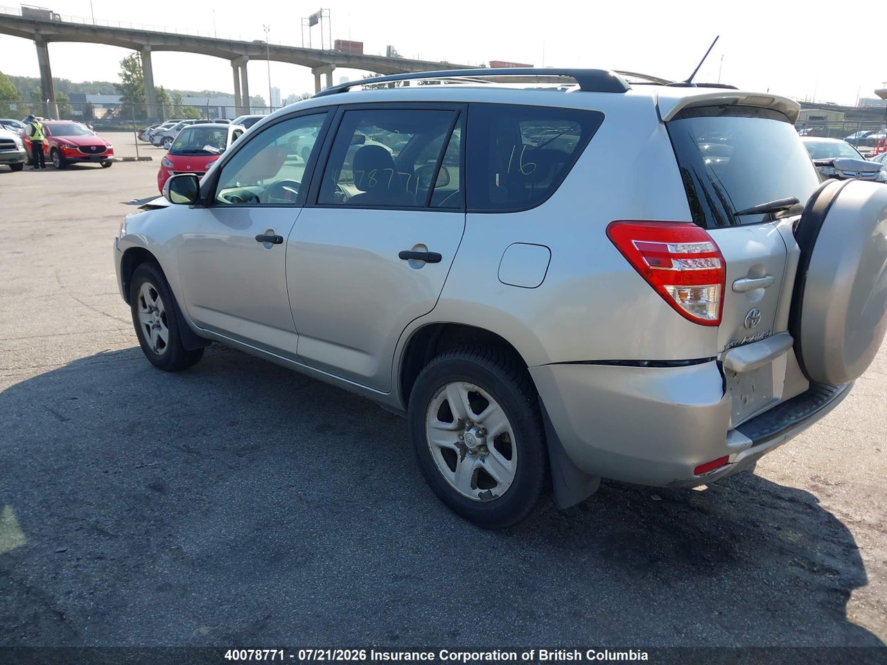 2009 TOYOTA RAV4 thumbnail 4