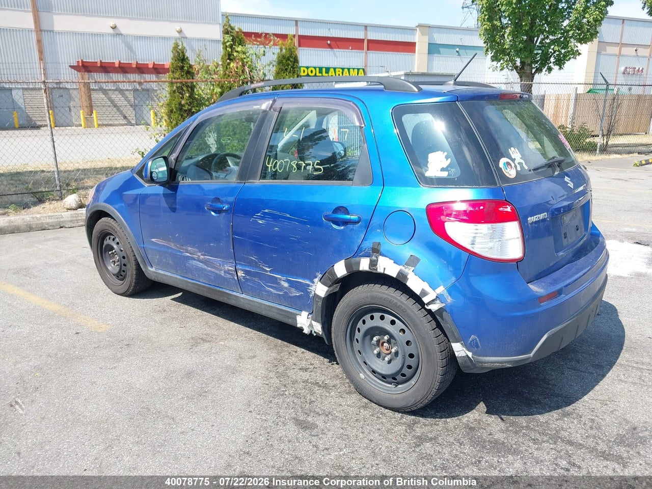 2012 SUZUKI SX4 thumbnail 4