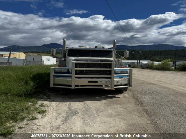 2009 FREIGHTLINER CONVENTIONAL FLD120 thumbnail 3