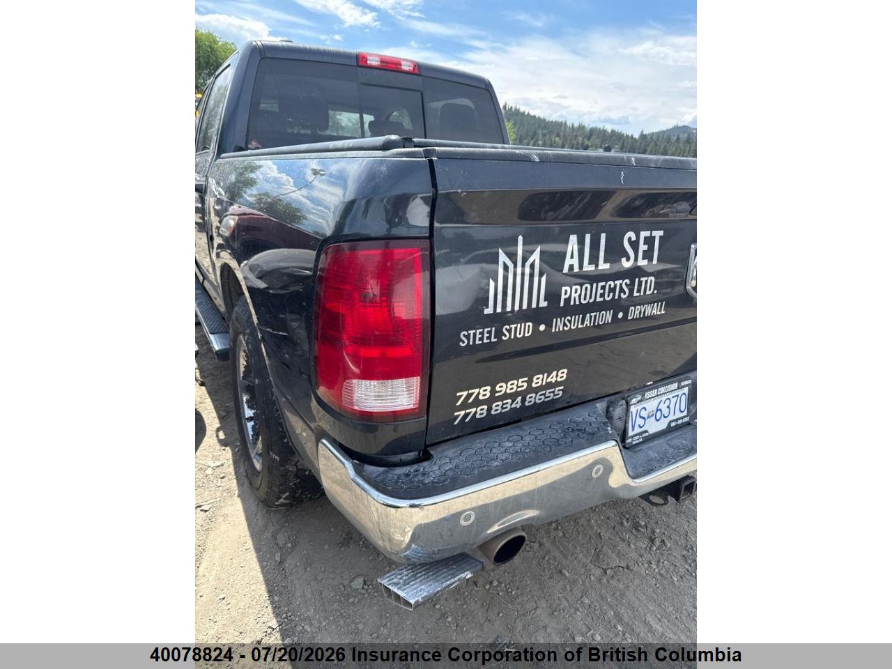 2017 RAM 1500 SLT thumbnail 4