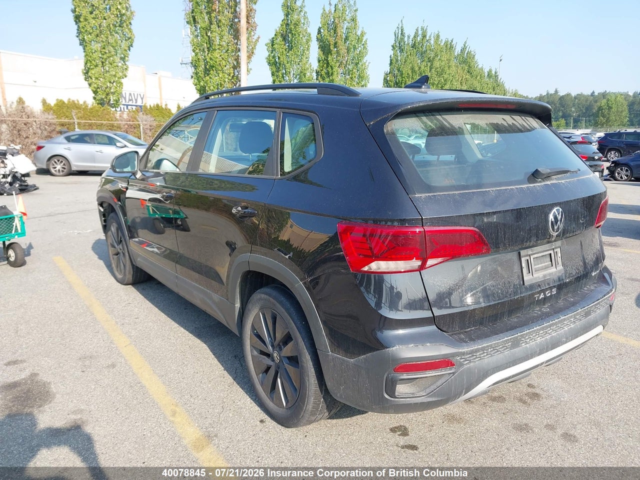 2022 VOLKSWAGEN TAOS thumbnail 4