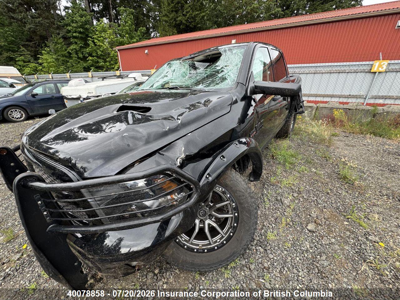 2022 RAM 1500 CLASSIC SLT thumbnail 3