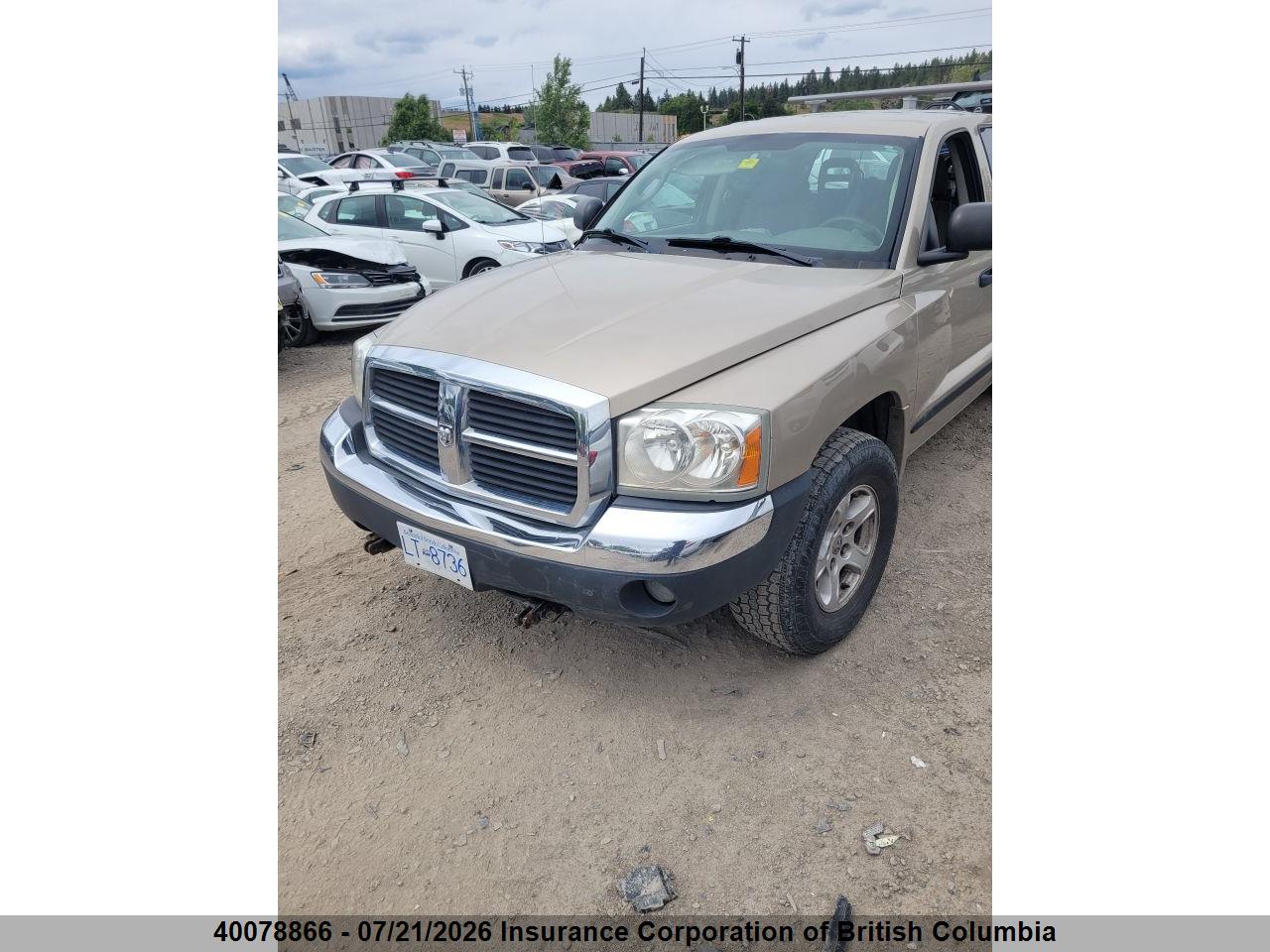 2005 DODGE DAKOTA QUAD SLT thumbnail 3