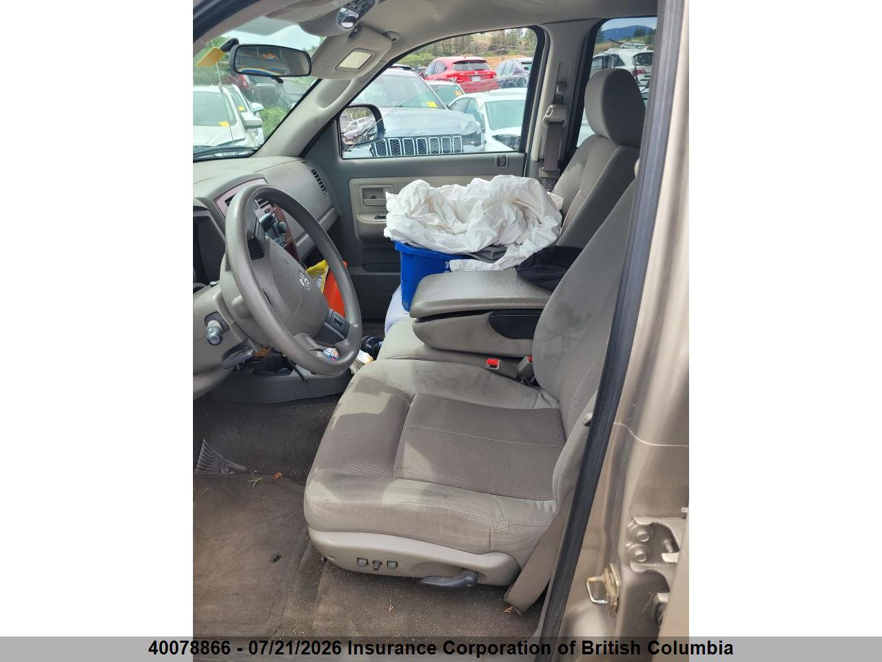 2005 DODGE DAKOTA QUAD SLT thumbnail 8