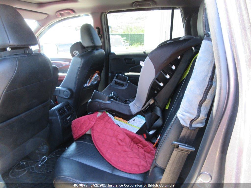 2022 HONDA PILOT thumbnail 11