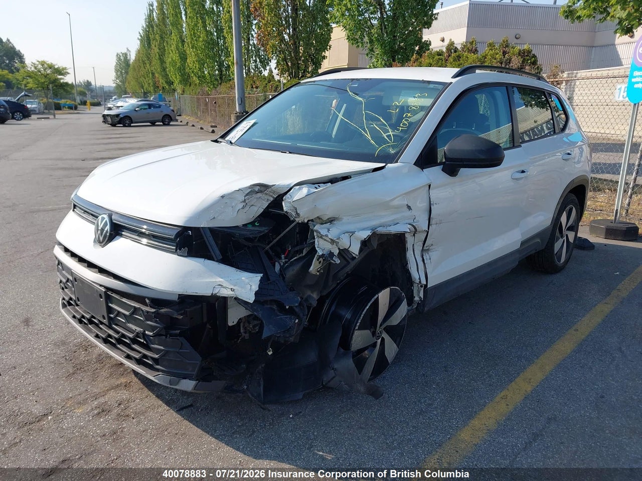 2025 VOLKSWAGEN TAOS thumbnail 3