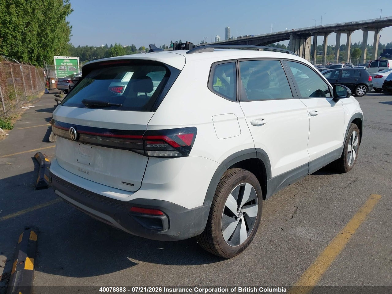 2025 VOLKSWAGEN TAOS thumbnail 5