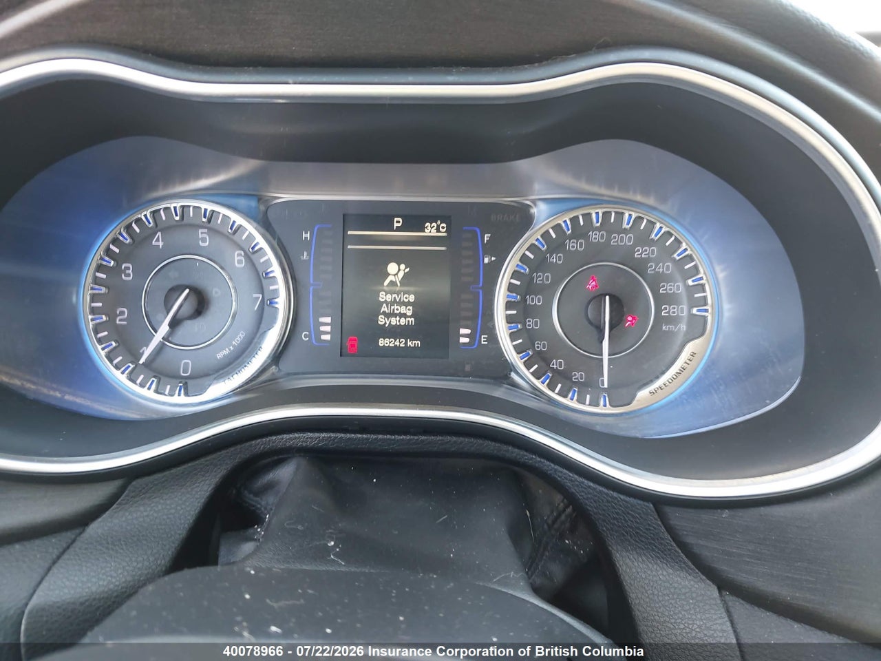 2016 CHRYSLER 200 thumbnail 8