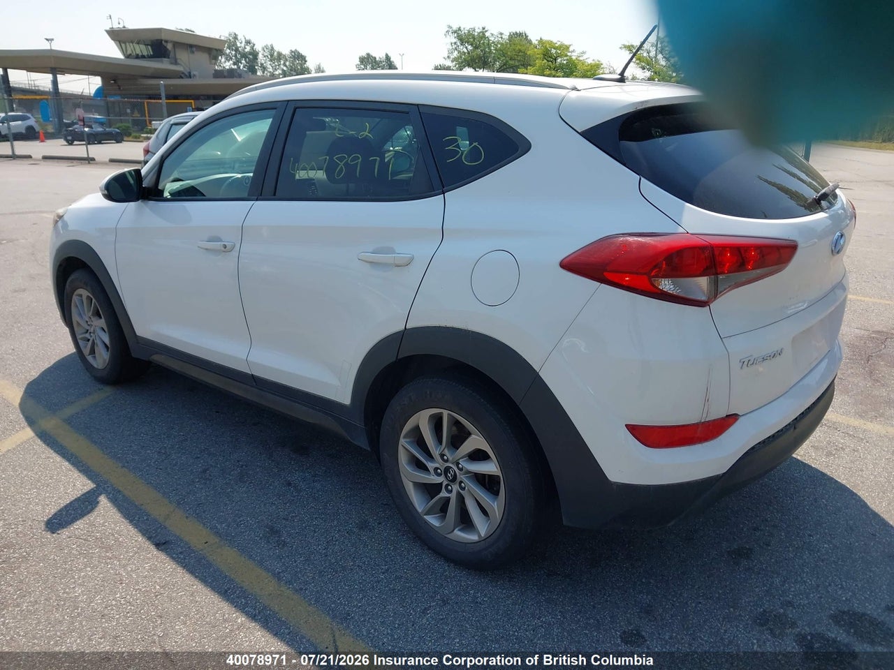 2016 HYUNDAI TUCSON LIMITED/SPORT AND ECO/SE thumbnail 4