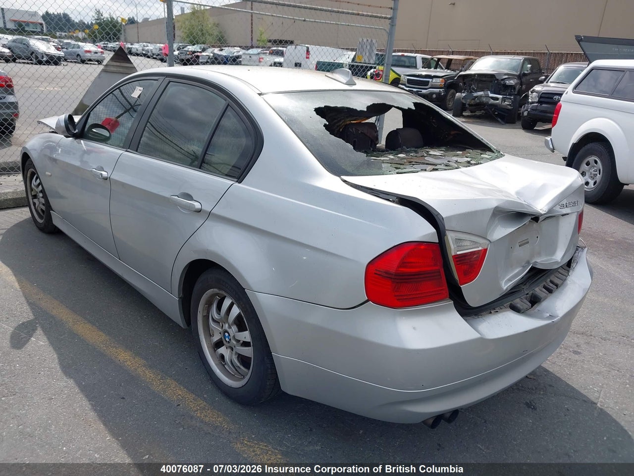 2007 BMW 323 I thumbnail 4