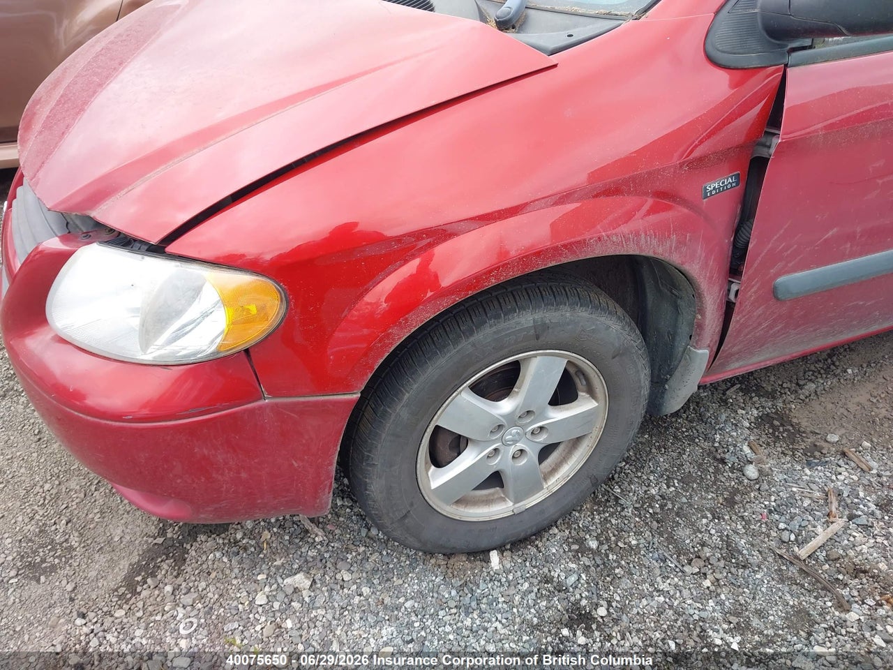 2005 DODGE CARAVAN SE thumbnail 3