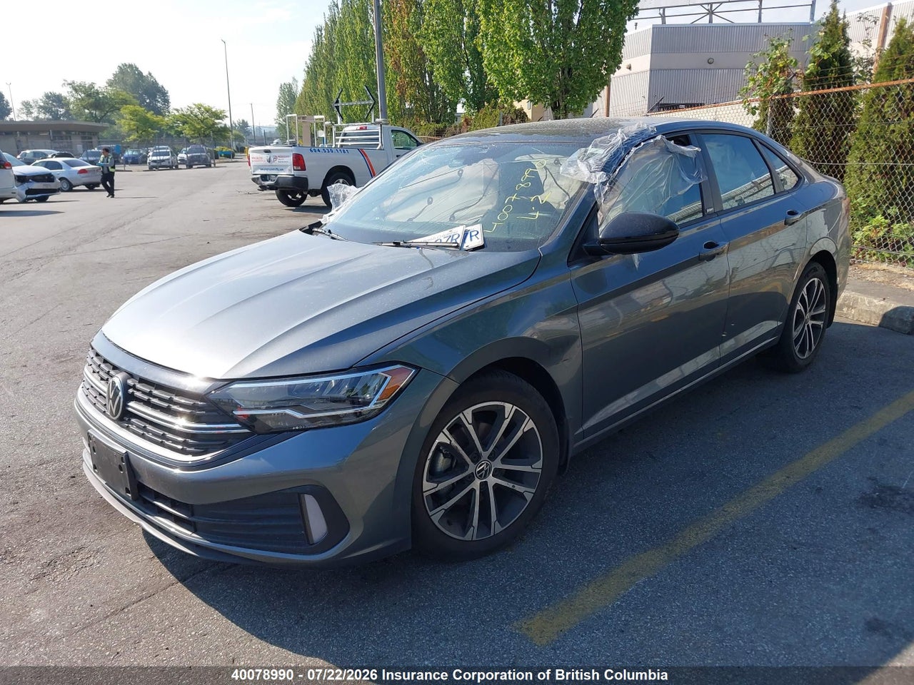 2024 VOLKSWAGEN JETTA thumbnail 3