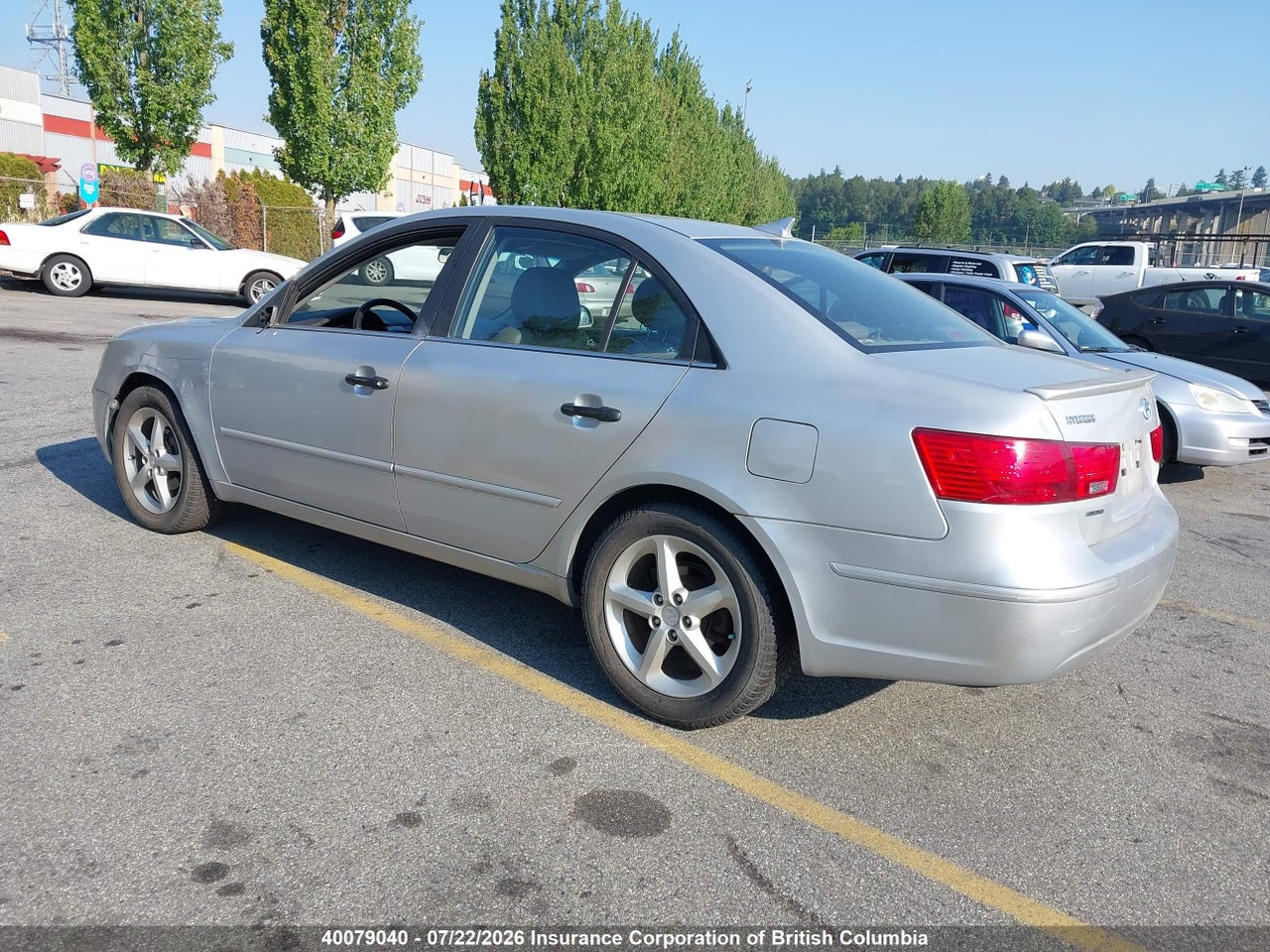 2010 HYUNDAI SONATA GL SPORT thumbnail 4