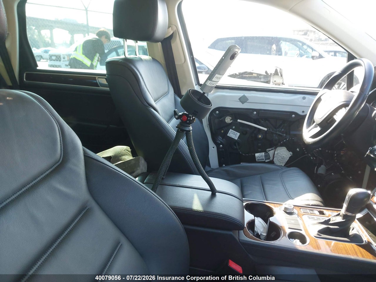 2015 VOLKSWAGEN TOUAREG V6 TDI thumbnail 6
