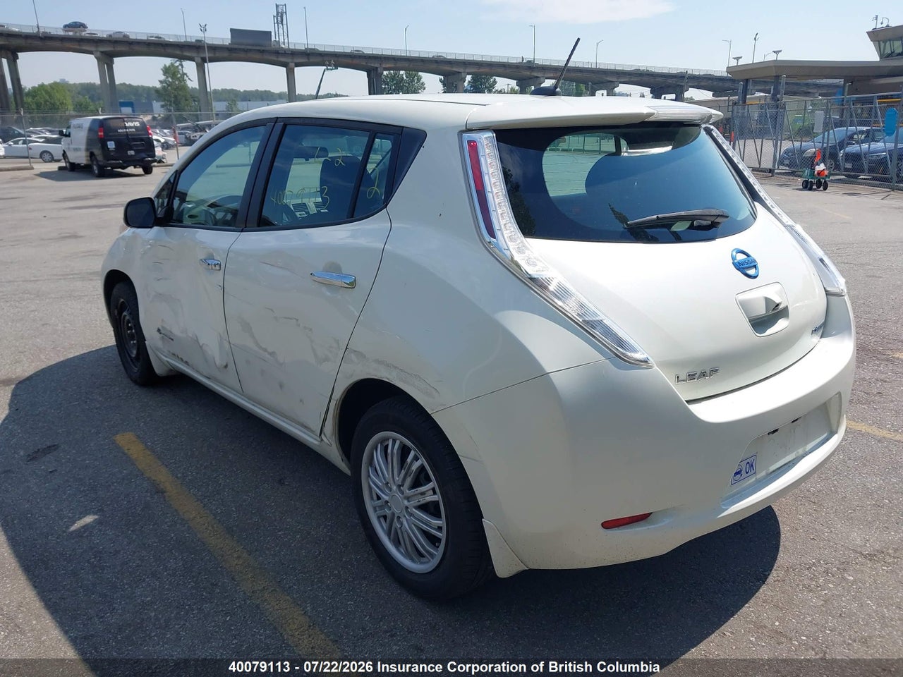 2017 NISSAN LEAF thumbnail 4