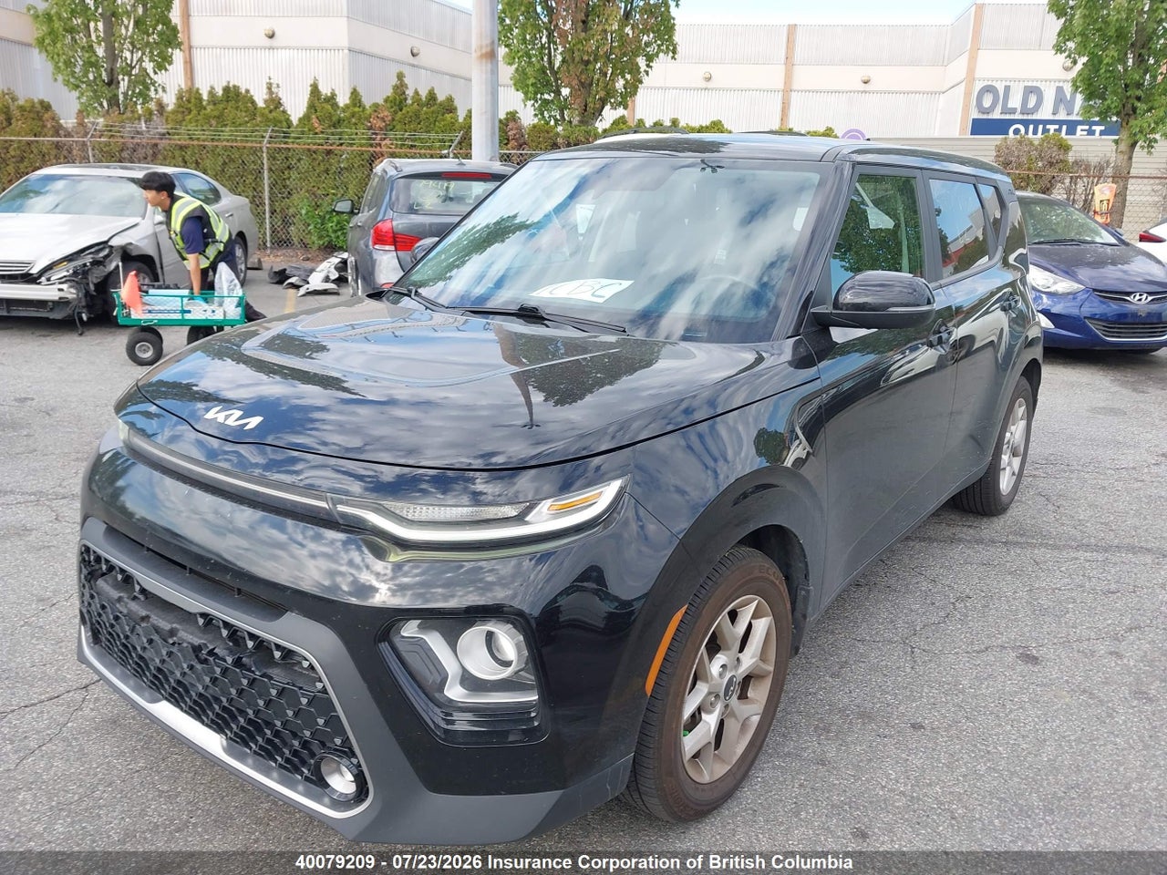 2022 KIA SOUL thumbnail 3
