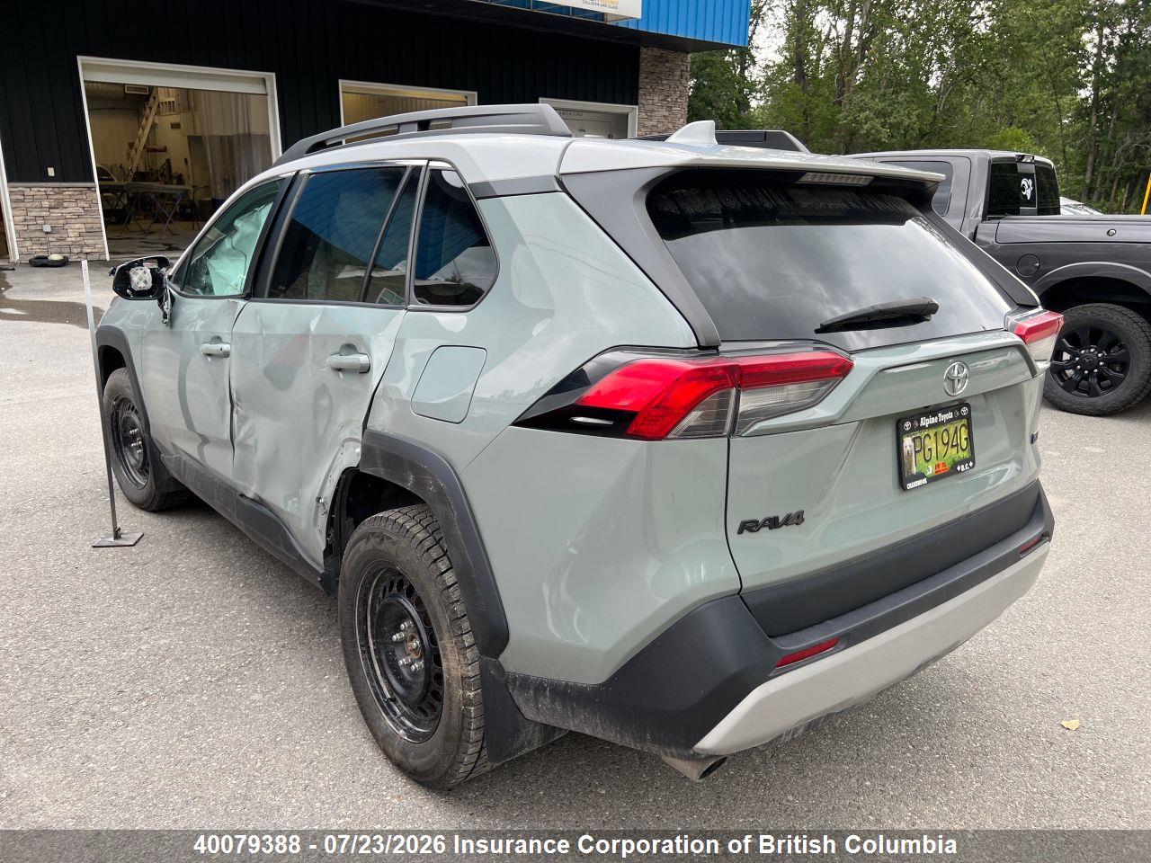 2019 TOYOTA RAV4 thumbnail 4