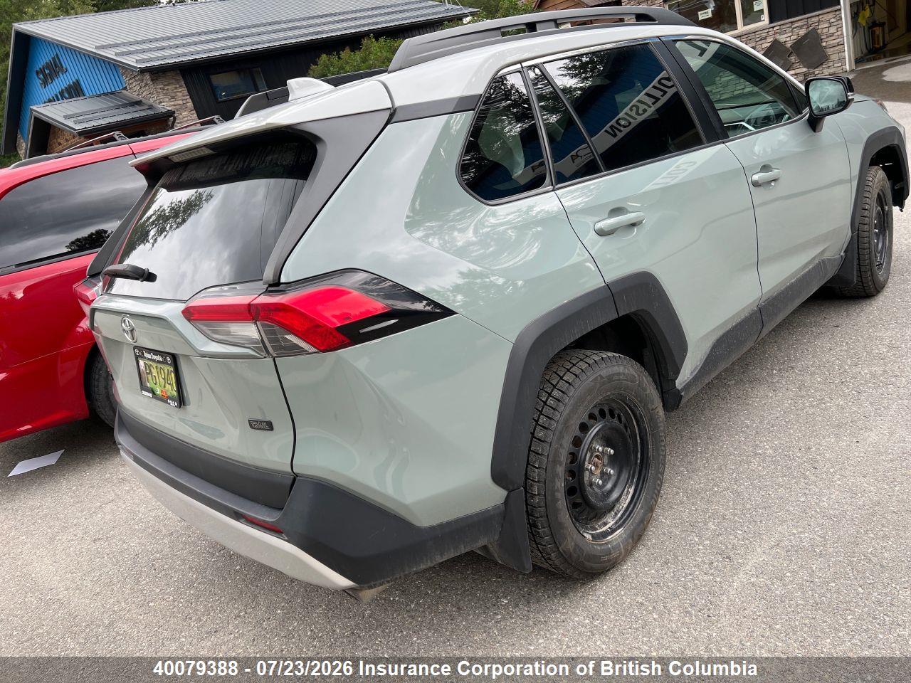 2019 TOYOTA RAV4 thumbnail 5