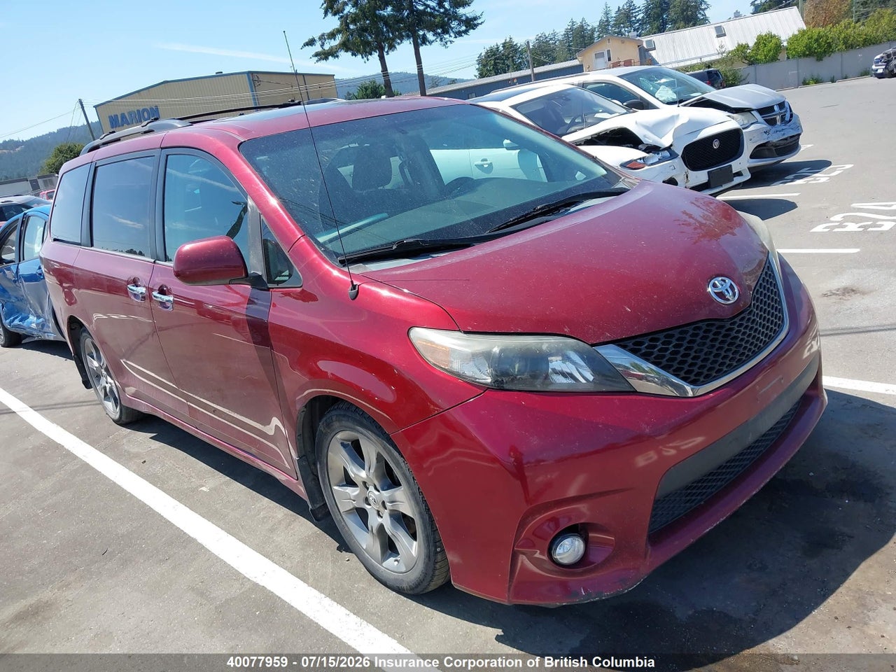 2013 TOYOTA SIENNA SPORT thumbnail 2