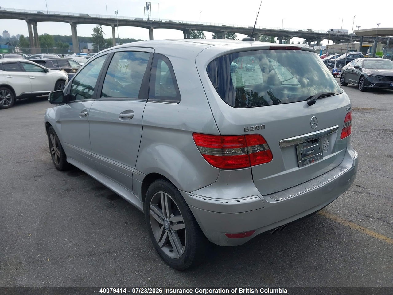 2011 MERCEDES BENZ B200 T thumbnail 4