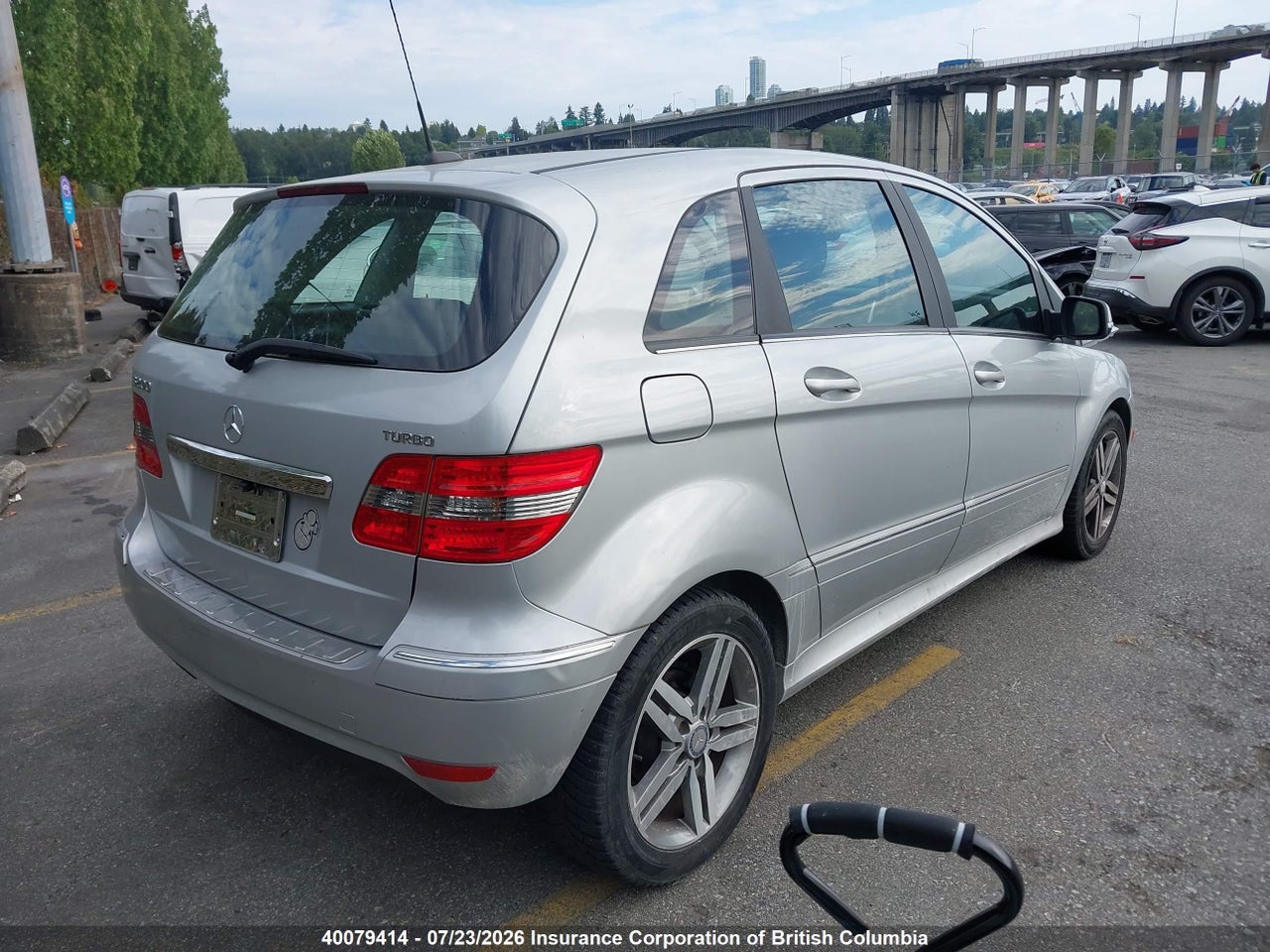 2011 MERCEDES BENZ B200 T thumbnail 5