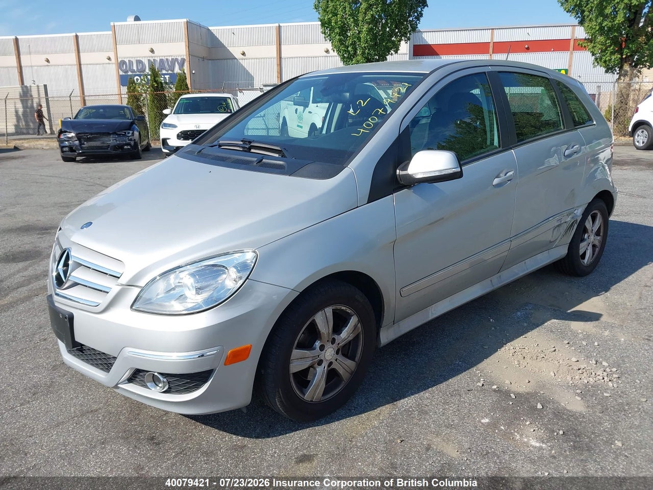 2010 MERCEDES BENZ B200 thumbnail 3