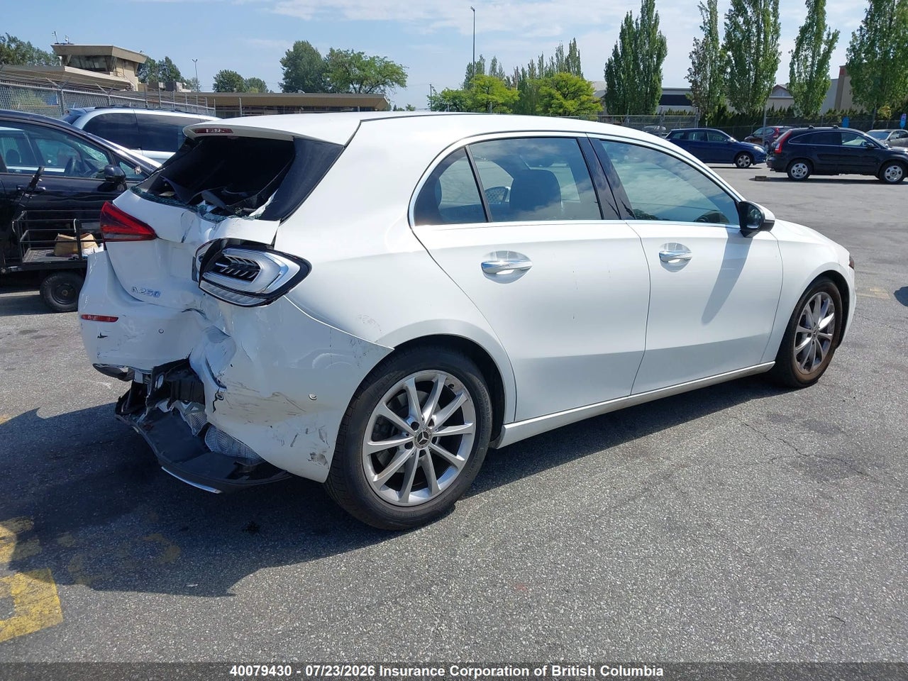 2022 MERCEDES BENZ A 250 4MATIC thumbnail 5