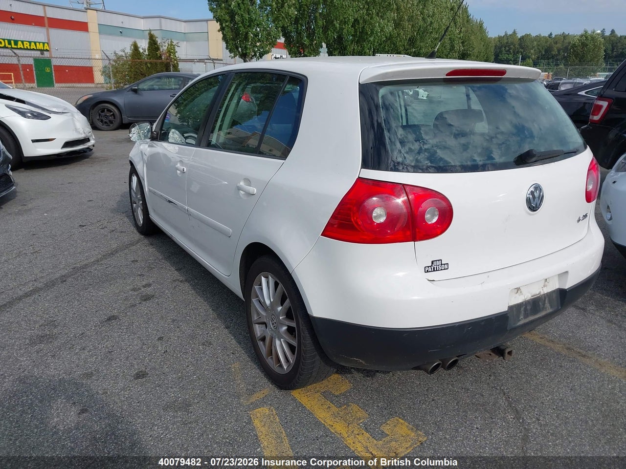 2009 VOLKSWAGEN RABBIT thumbnail 4