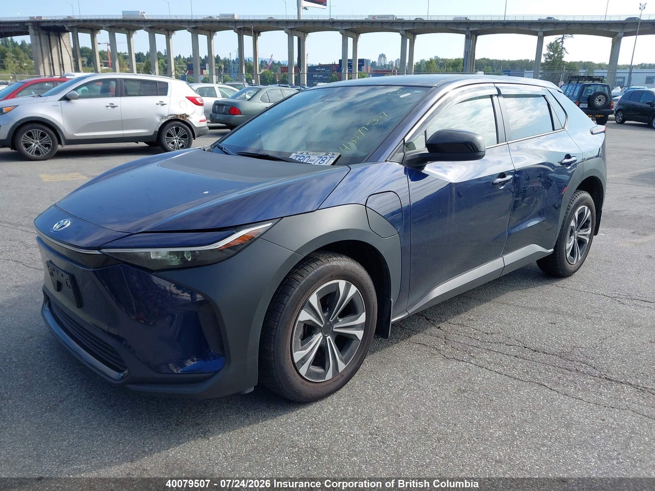 2023 TOYOTA BZ4X thumbnail 3