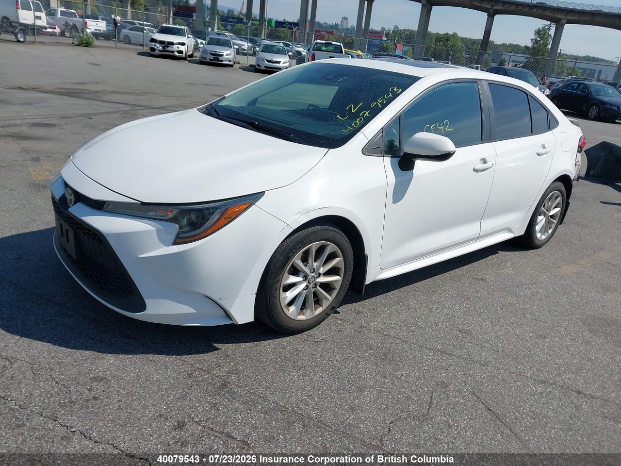 2020 TOYOTA COROLLA LE thumbnail 3