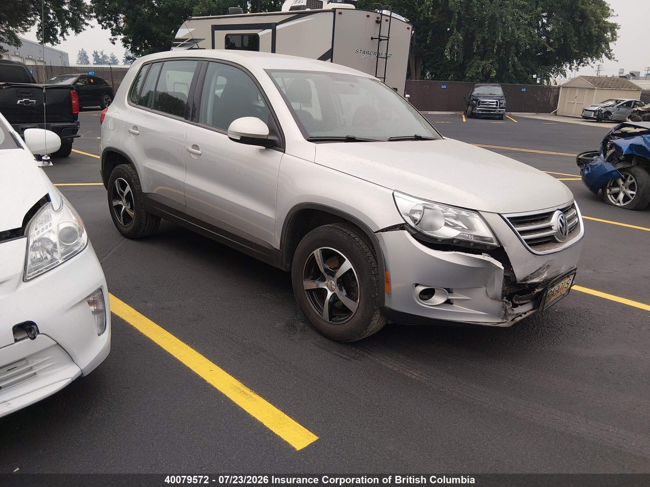 2010 VOLKSWAGEN TIGUAN SE/SEL thumbnail 2
